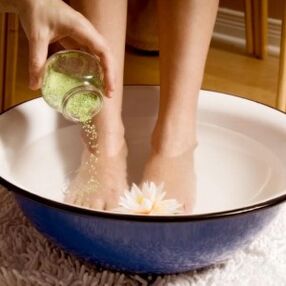 During the treatment of the fungus, you should wash your feet often. 